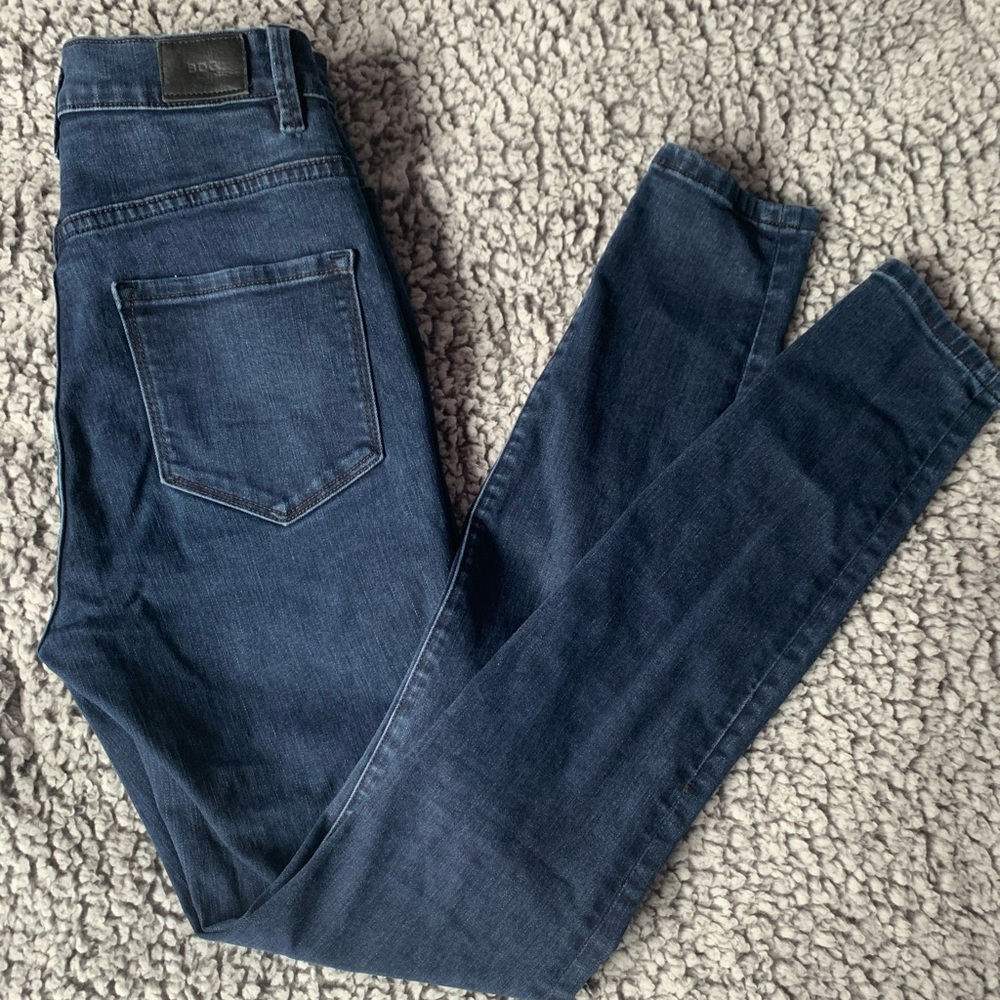 BDG Stretch High-Waisted Skinny Jeans